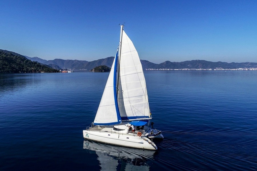 CATAMARAN ANDROMEDA - MARMARIS