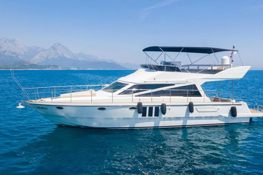 YACHT HOLA - KEMER