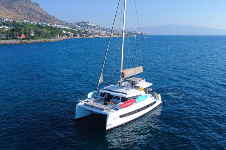 catamaran boat disadvantages