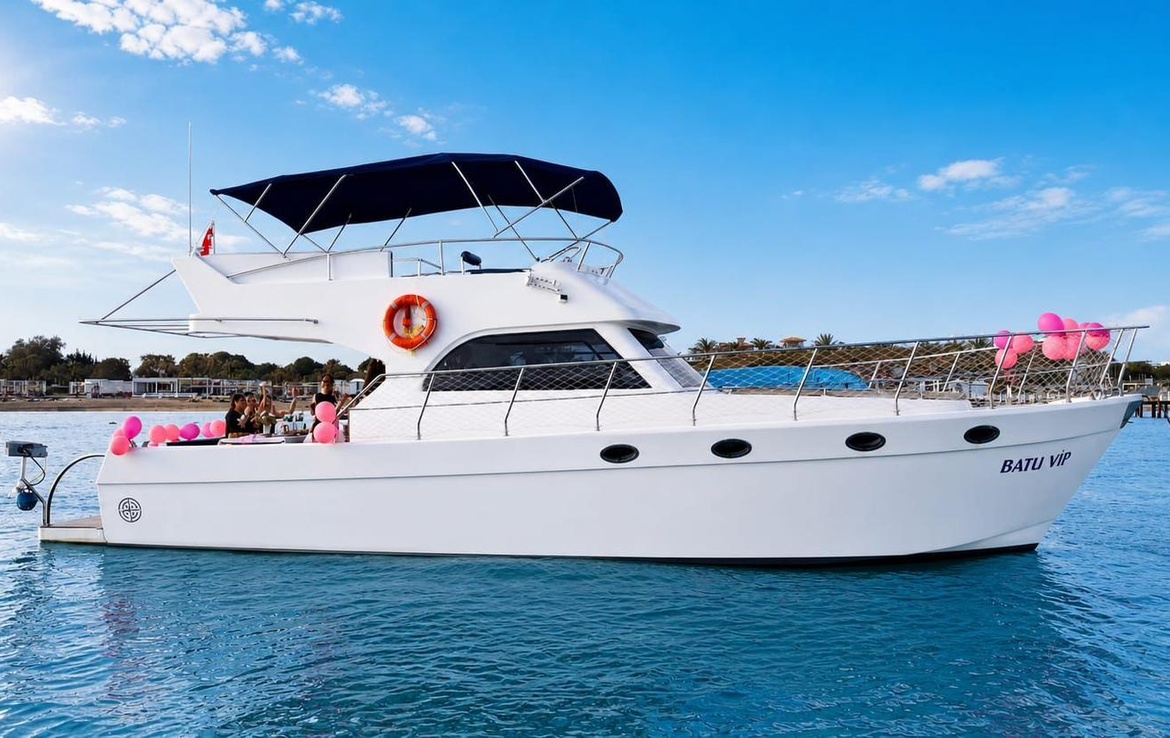 yacht_centered_1170x738