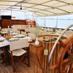 yacht-light-tours-holiday-x-holiday-10-783420138