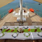yacht-light-tours-holiday-x-holiday-10-859754774